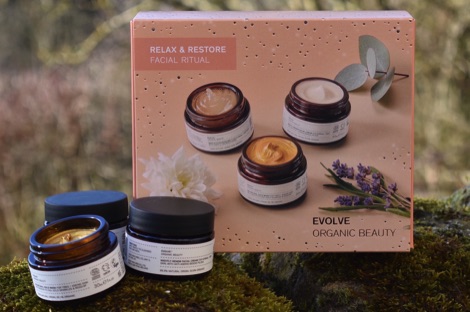 Evolve Organic Beauty Relax and Restore Facial Ritual gift set